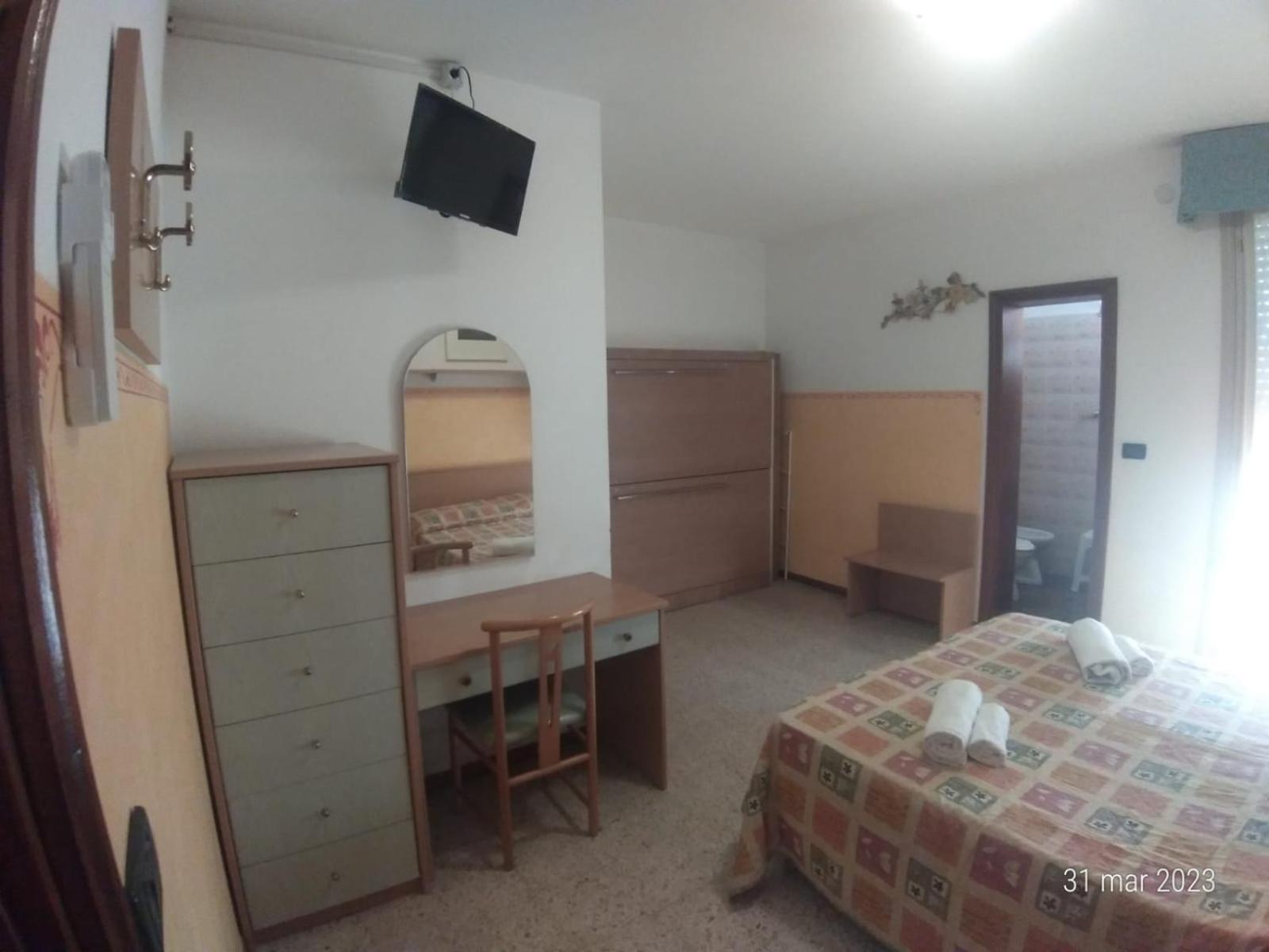 Hotel Rosy Bellaria-Igea Marina Exterior foto
